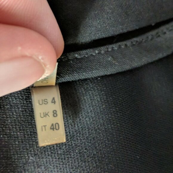 Tahari Black Shift Dress Ruffle V Neck Zip Up Size 4 - Picture 4 of 5